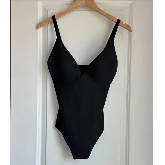 Skims Body Push Up Thong Bodysuit in Onyx, Size Medium